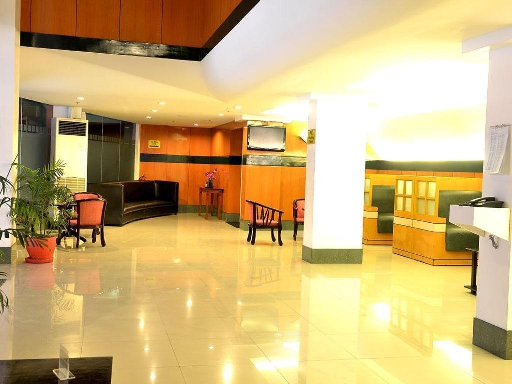 Hotel Sogo Tarlac Eksteriør billede