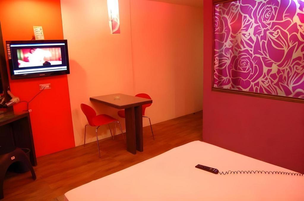 Hotel Sogo Tarlac Eksteriør billede