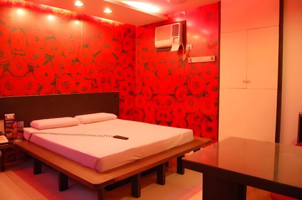 Hotel Sogo Tarlac Eksteriør billede