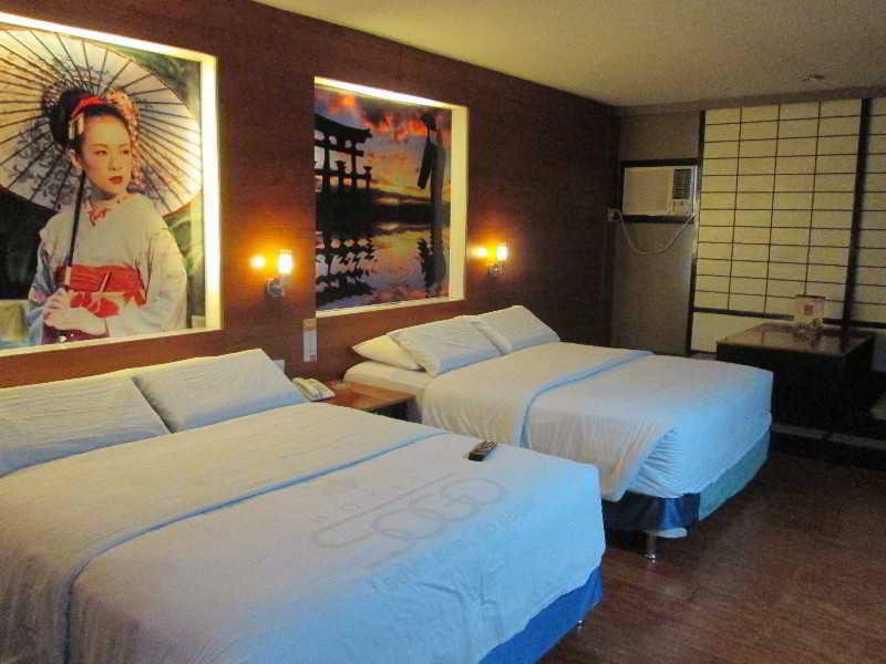 Hotel Sogo Tarlac Eksteriør billede
