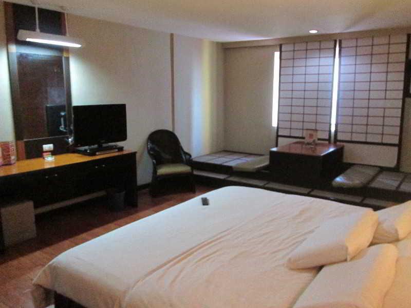 Hotel Sogo Tarlac Eksteriør billede