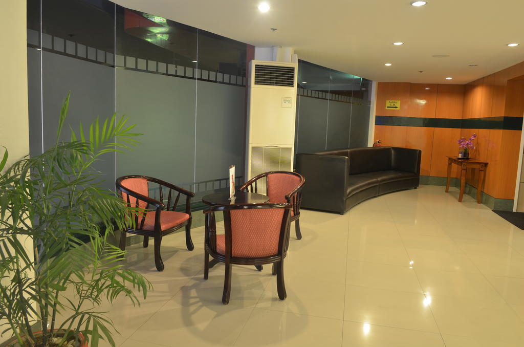 Hotel Sogo Tarlac Eksteriør billede