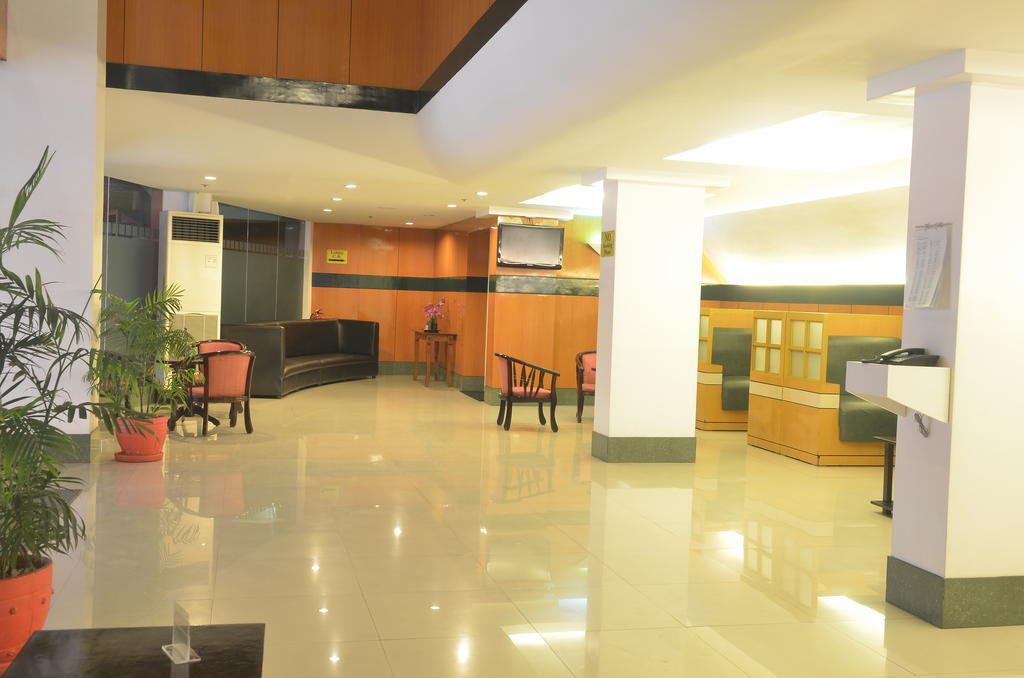 Hotel Sogo Tarlac Eksteriør billede